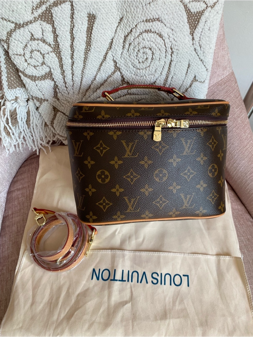 SHOULDER BAG - Picture 3 of 16